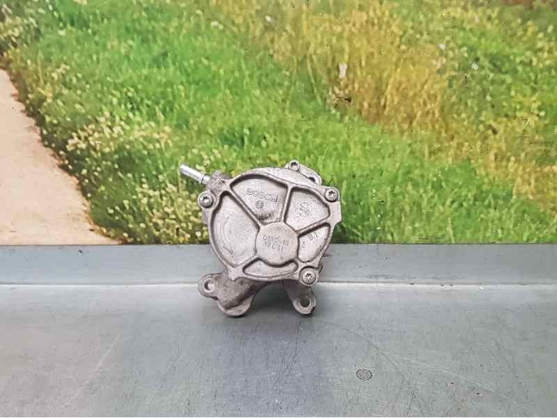 Recambio de depresor freno / bomba vacio para volvo v40 2.0 diesel cat referencia OEM IAM D1651B  BOSCH