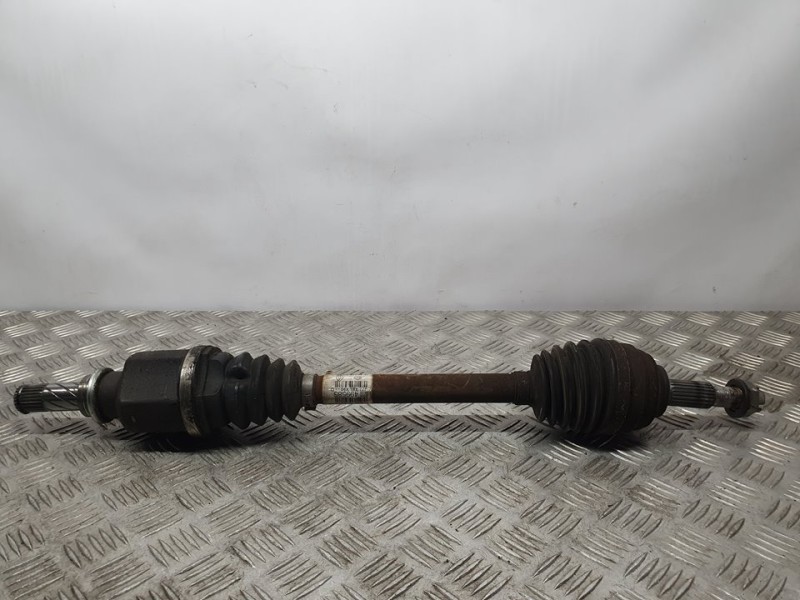 Recambio de transmision delantera izquierda para renault clio iii dynamique referencia OEM IAM 8200499585  