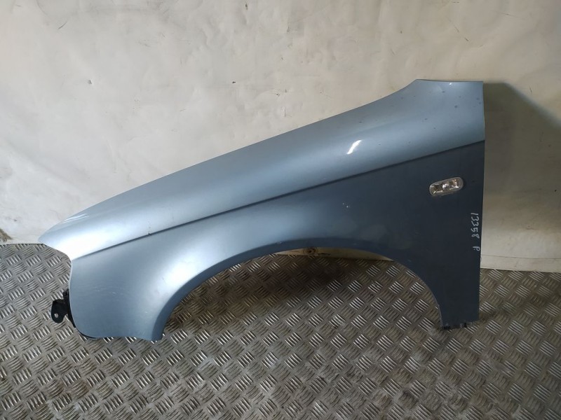 Recambio de aleta delantera izquierda para audi a4 berlina (8e) 2.0 tdi 16v (103kw) referencia OEM IAM 8E0821105F  