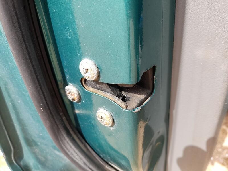 Recambio de cerradura puerta delantera izquierda para daewoo kalos (klas) 1.4 referencia OEM IAM 96272638  