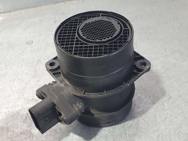 Recambio de caudalimetro para audi a4 berlina (8e) 2.0 tdi 16v (103kw) referencia OEM IAM 074906461B 0281002461 BOSCH