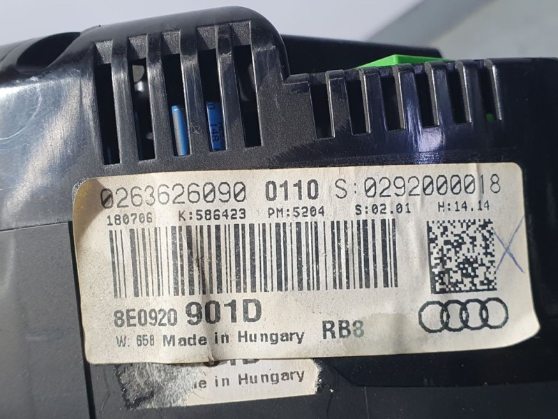 Recambio de cuadro instrumentos para audi a4 berlina (8e) 2.0 tdi 16v (103kw) referencia OEM IAM 8E0920901D 263626090 BOSCH