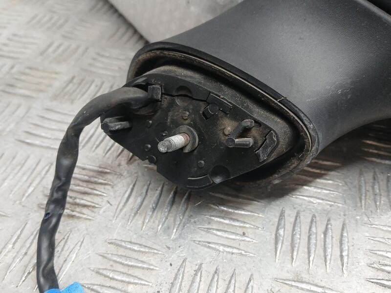 Recambio de retrovisor derecho para renault clio iv business referencia OEM IAM 963016226R ELECTRICO 9 CABLES 