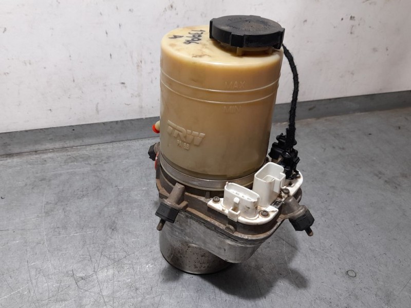 Recambio de bomba direccion electrica para opel vectra c berlina comfort referencia OEM IAM SIN REF  TRW