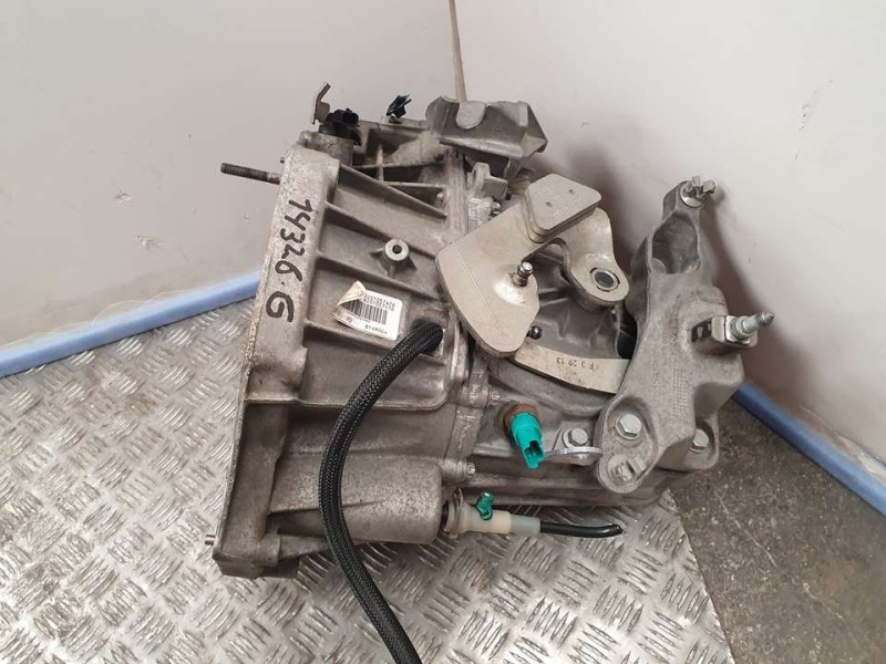 Recambio de caja cambios para dacia duster laureate 4x2 referencia OEM IAM TL4043 B149004 6VELOCIDADES