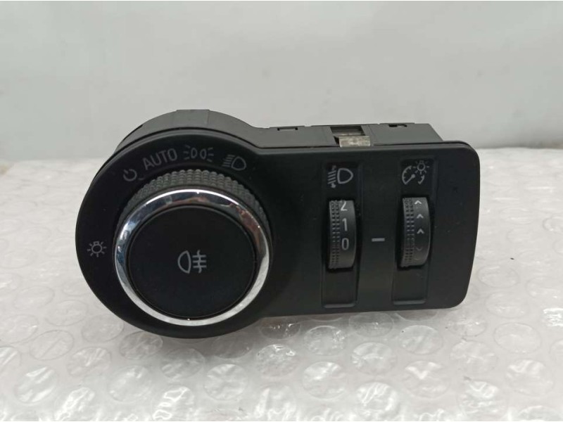 Recambio de mando luces para opel astra j lim. selective referencia OEM IAM 13268704  