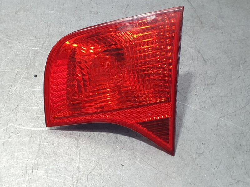 Recambio de piloto trasero derecho para audi a4 berlina (8e) 2.0 tdi 16v (103kw) referencia OEM IAM 8E5945094A  INTERIOR