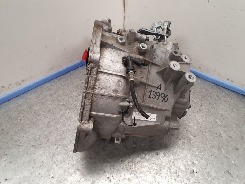 Recambio de caja cambios para opel vectra c berlina comfort referencia OEM IAM 24412510 02169720 5VELOCIDADES