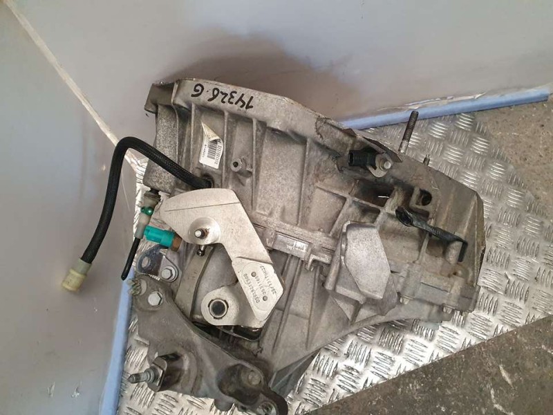 Recambio de caja cambios para dacia duster laureate 4x2 referencia OEM IAM TL4043 B149004 6VELOCIDADES