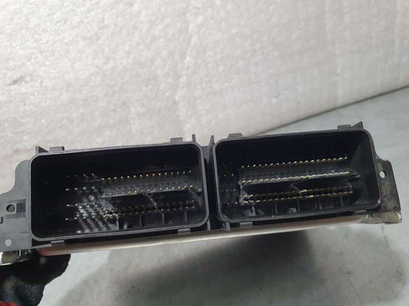 Recambio de centralita motor uce para ford puma hybrid titanium referencia OEM IAM 9483040920145 0261S105FG BOSCH