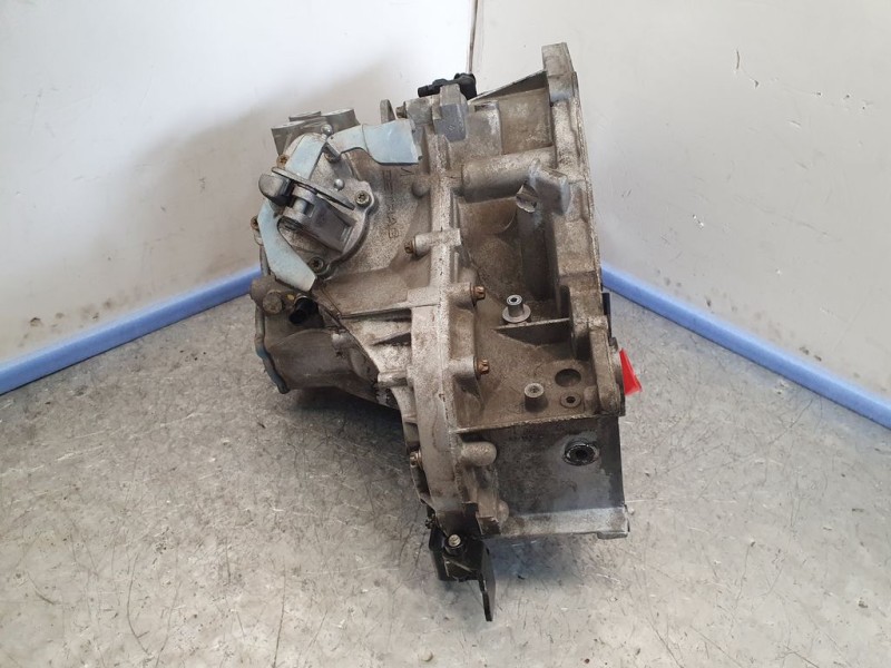 Recambio de caja cambios para opel vectra c berlina comfort referencia OEM IAM 24412510 02169720 5VELOCIDADES