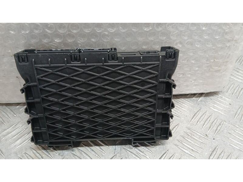 Recambio de modulo electronico para renault captur ii evolution referencia OEM IAM 284Z17873R  3330F00323