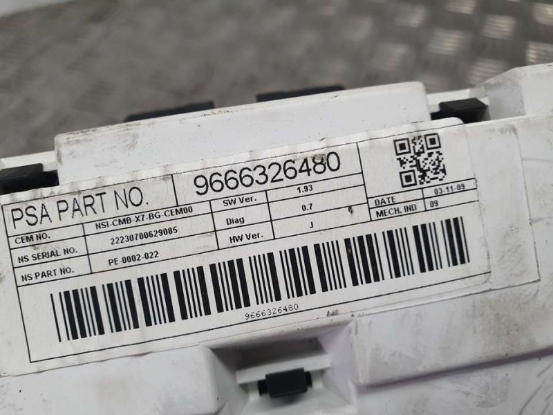 Recambio de cuadro instrumentos para citroën c5 berlina business referencia OEM IAM 9666326480  