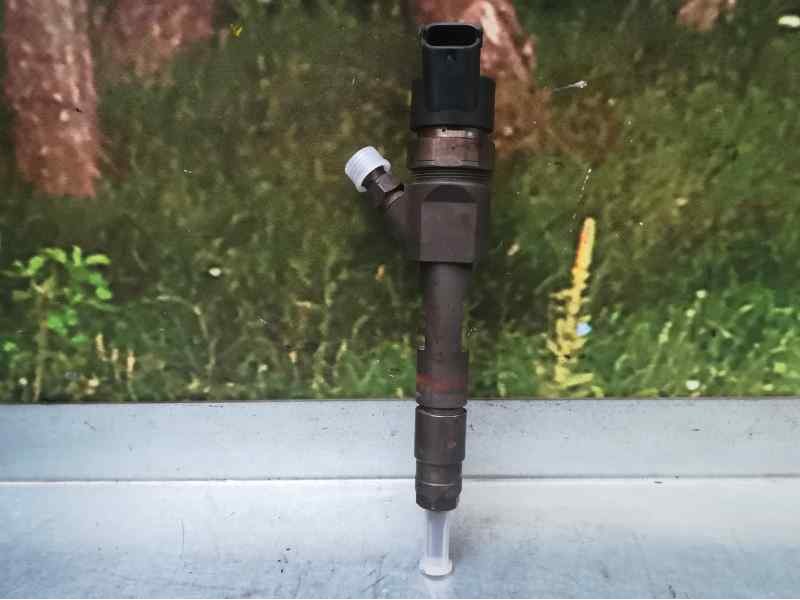 Recambio de inyector para renault megane ii berlina 5p dynamique referencia OEM IAM 8200389369 0445110230 BOSCH