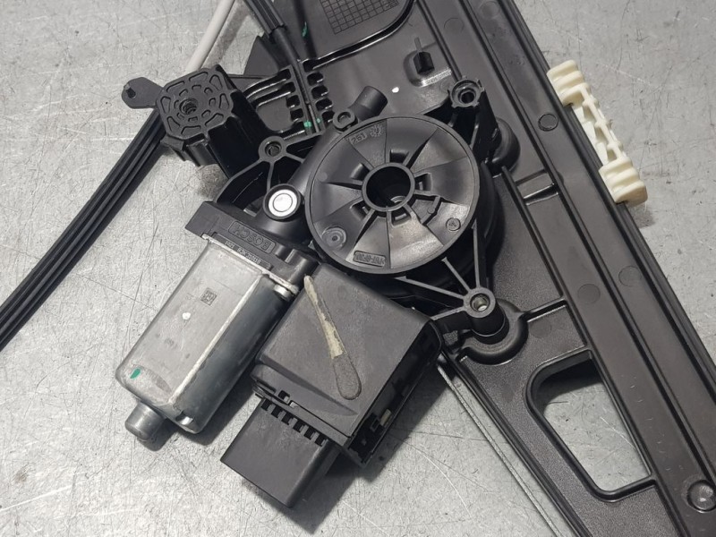 Recambio de elevalunas delantero izquierdo para ds 7 crossback grand chic referencia OEM IAM 9819520280  ELÉCTRICO 6 PINS