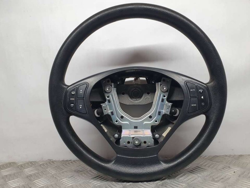 Recambio de volante para kia cee´d active referencia OEM IAM 561151H200  