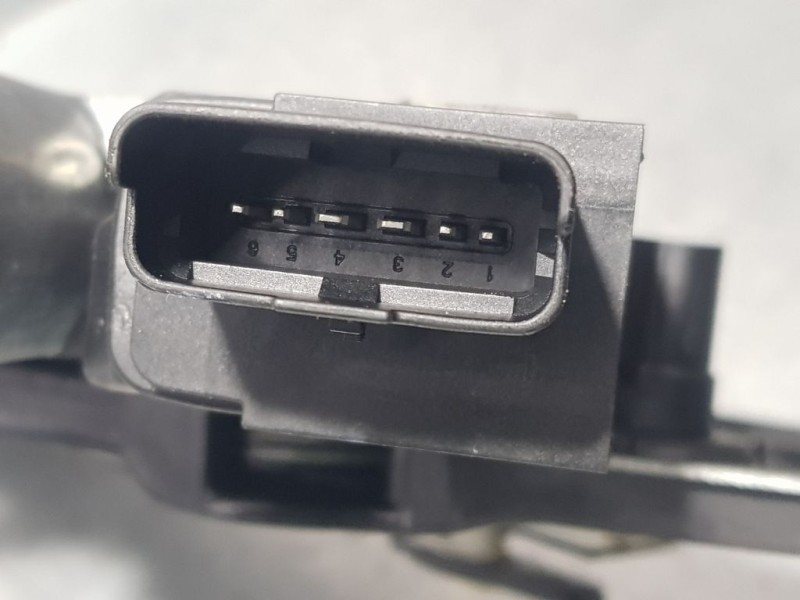 Recambio de elevalunas delantero izquierdo para ds 7 crossback grand chic referencia OEM IAM 9819520280  ELÉCTRICO 6 PINS