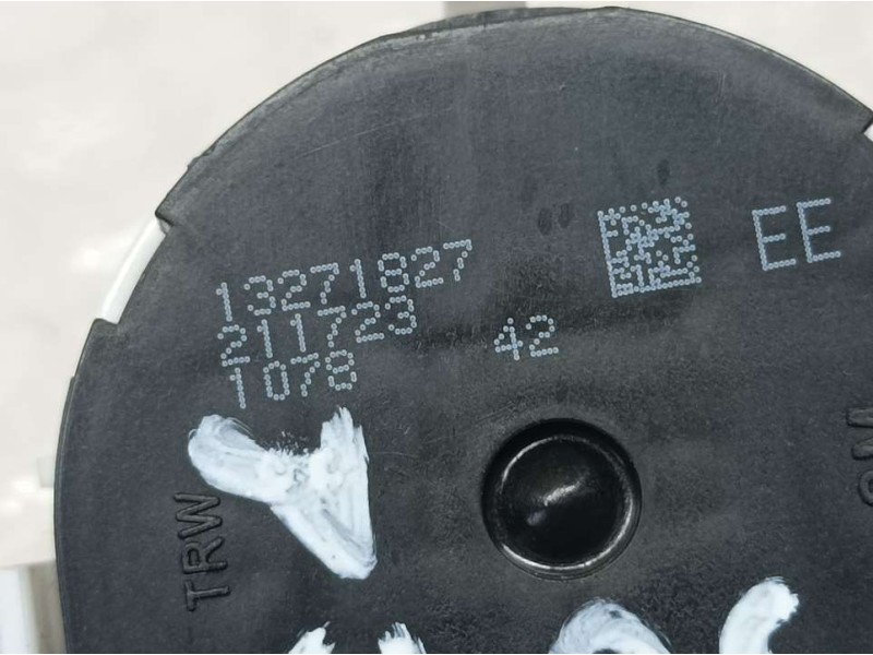 Recambio de mando retrovisor para opel astra j lim. selective referencia OEM IAM 13271827  