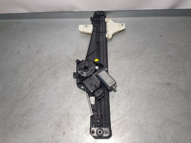 Recambio de elevalunas trasero derecho para ds 7 crossback grand chic referencia OEM IAM 9816733680  ELÉCTRICO 6 PINS