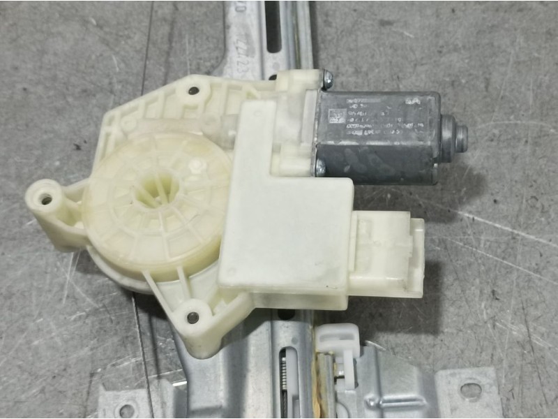 Recambio de elevalunas trasero derecho para peugeot 308 access referencia OEM IAM 9677737280  ELECTRICO 6 PINS