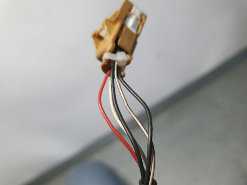 Recambio de retrovisor izquierdo para audi a4 berlina (8e) 2.0 tdi 16v (103kw) referencia OEM IAM 8E1858531AA  ELECTRICO 5 CABLE