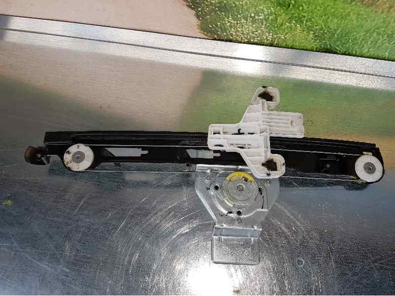 Recambio de elevalunas trasero derecho para dodge caliber se referencia OEM IAM  2 PINS ELECTRICO