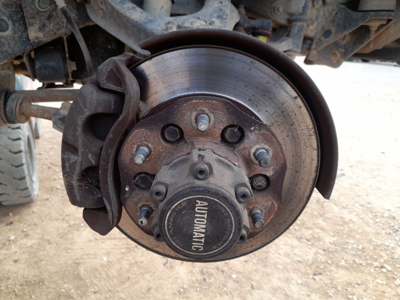 Recambio de mangueta delantera derecha para nissan terrano ii (r20) 2.7 td 4wd referencia OEM IAM 400147F011  