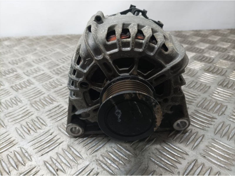 Recambio de alternador para ford fiesta (ccn) trend referencia OEM IAM AV6N10300DC 117045759 