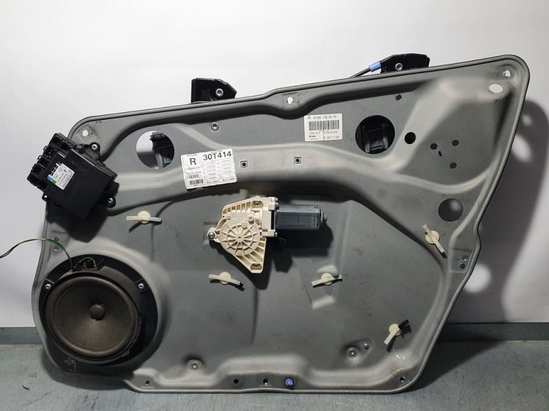 Recambio de elevalunas delantero derecho para mercedes-benz clase b (w245) 180 cdi (245.207) referencia OEM IAM A1697203079 9944