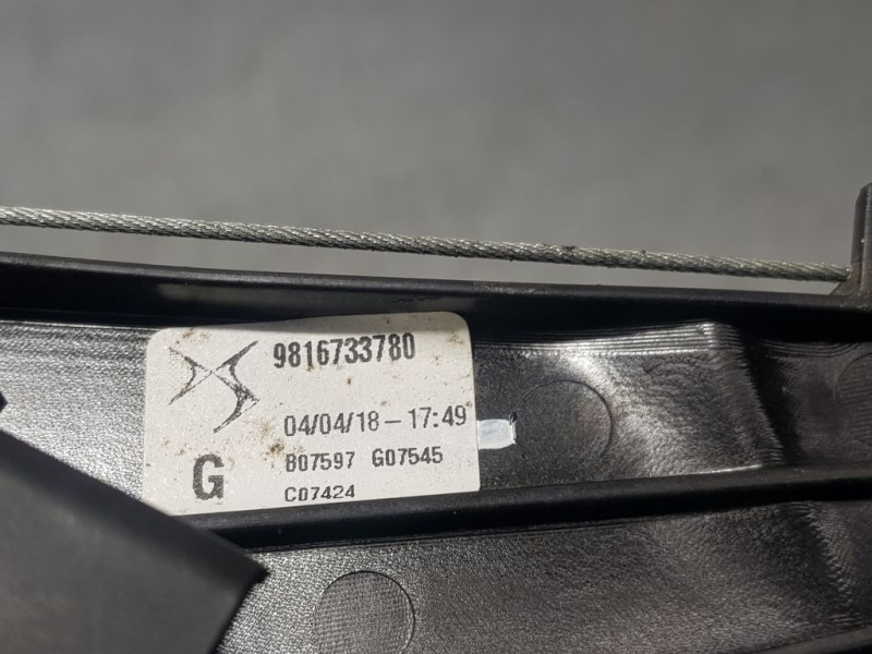 Recambio de elevalunas trasero izquierdo para ds 7 crossback grand chic referencia OEM IAM 9816733780  ELÉCTRICO 6 PINS