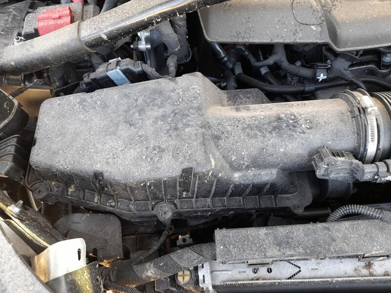 Recambio de carcasa filtro aire para maserati grecale modena mild hybrid q4 referencia OEM IAM   