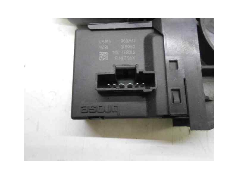 Recambio de motor elevalunas trasero izquierdo para renault scenic iii expression referencia OEM IAM 827310004R  BROSE