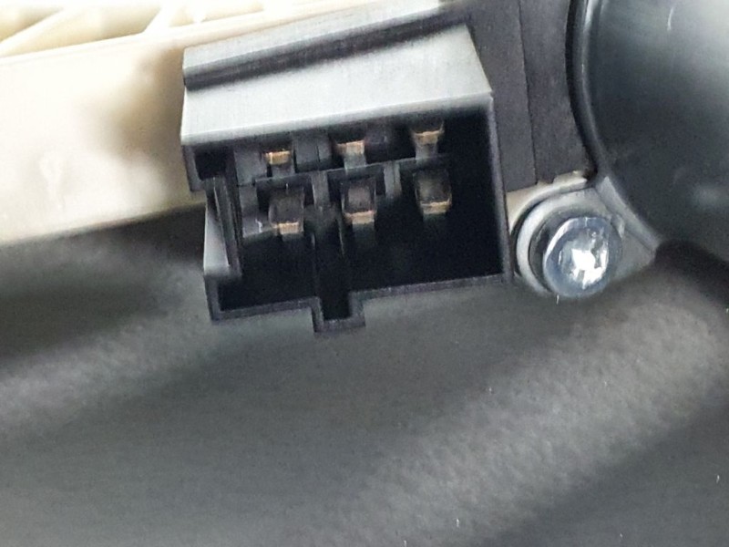 Recambio de elevalunas delantero derecho para mercedes-benz clase b (w245) 180 cdi (245.207) referencia OEM IAM A1697203079 9944