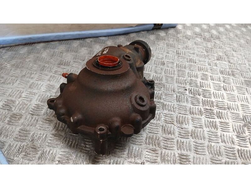 Recambio de diferencial delantero para land rover range rover (lm) vogue referencia OEM IAM LR007038C  