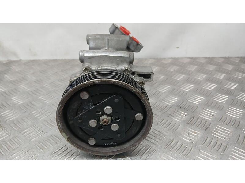 Recambio de compresor aire acondicionado para renault twingo van referencia OEM IAM 8200953359A 1918 SD6V12
