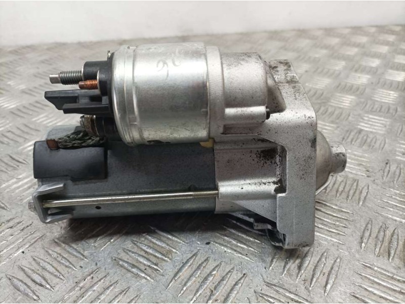 Recambio de motor arranque para dacia duster laureate 4x2 referencia OEM IAM 23300360  VALEO