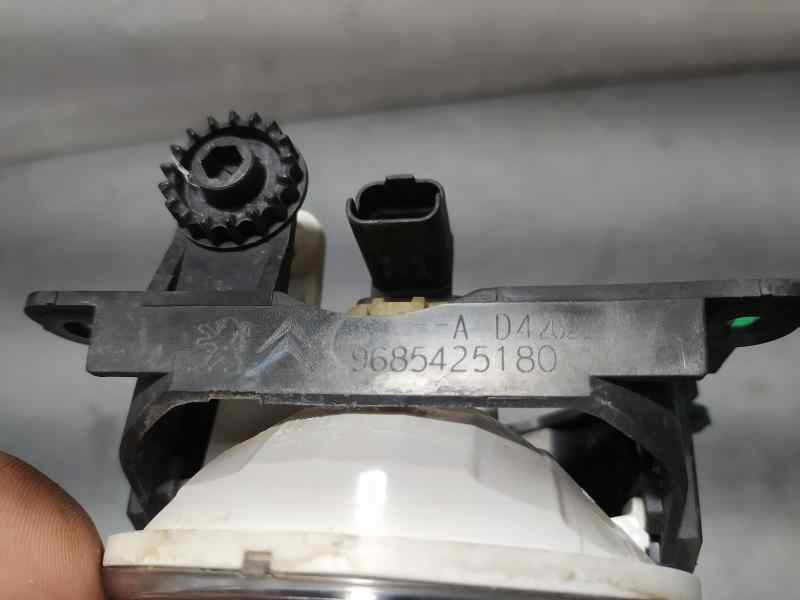 Recambio de faro antiniebla izquierdo para citroën c3 feel referencia OEM IAM 9685425180 11417102 KOITO