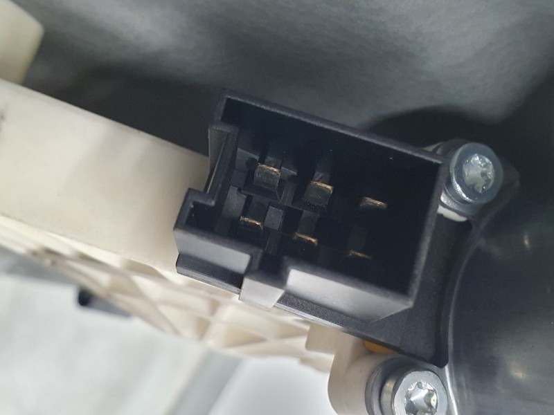 Recambio de elevalunas delantero izquierdo para mercedes-benz clase b (w245) 180 cdi (245.207) referencia OEM IAM A1697202979 99