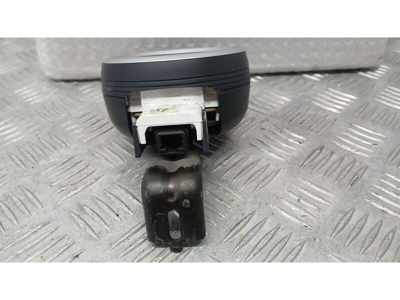 Recambio de cuadro instrumentos para renault twingo van referencia OEM IAM 8200516798 REVOLUCIONES 