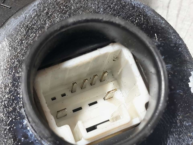 Recambio de cerradura puerta delantera izquierda para toyota auris luna+ referencia OEM IAM 6904002210  6 PINES