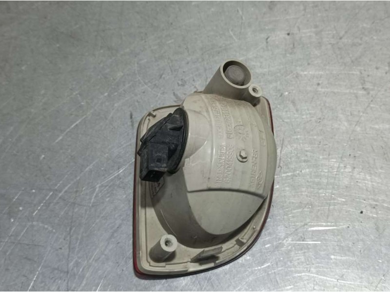 Recambio de piloto trasero izquierdo paragolpes para renault kangoo furgón maxi 5p grand comfort referencia OEM IAM 8200419906 8