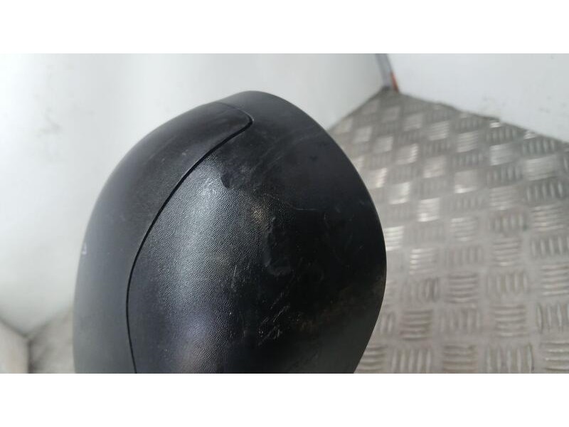 Recambio de retrovisor izquierdo para renault twingo van referencia OEM IAM 963029147R C/ MANDO ROZADO 