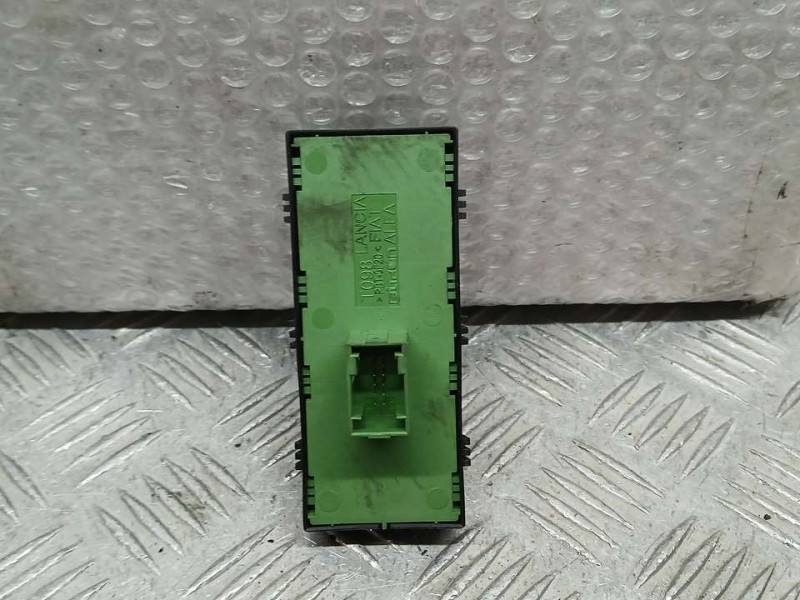 Recambio de mando elevalunas delantero izquierdo para fiat tipo ii (356) sedan easy referencia OEM IAM 735631477 T098 