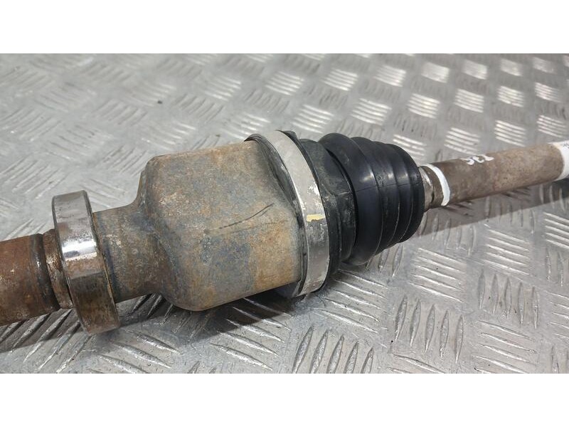 Recambio de transmision delantera derecha para renault twingo van referencia OEM IAM 8200482436  