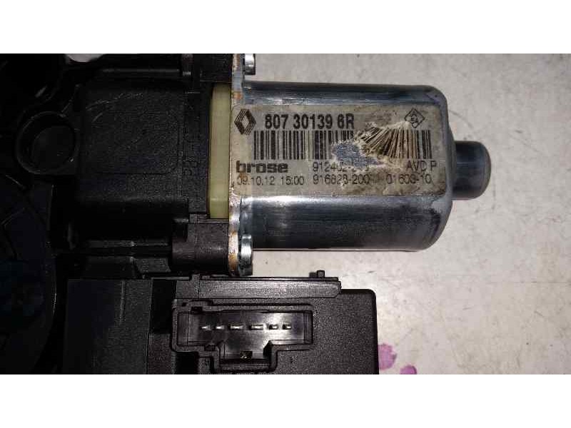 Recambio de motor elevalunas delantero derecho para renault megane iii berlina 5 p dynamique referencia OEM IAM 916828200 807301