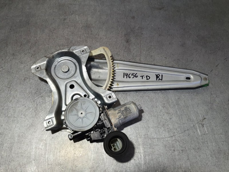 Recambio de elevalunas trasero derecho para toyota auris luna+ referencia OEM IAM SIN REF  ELECTRICO 6 PINES