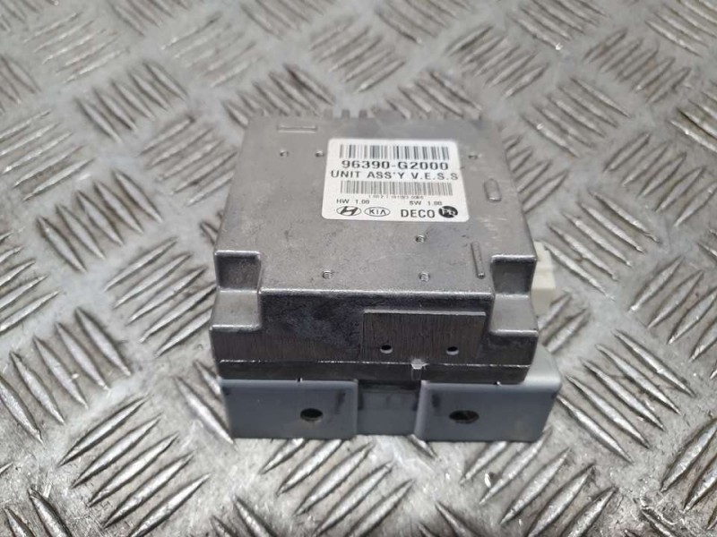 Recambio de modulo electronico para hyundai ioniq hybrid referencia OEM IAM 96390G2000 DECO 
