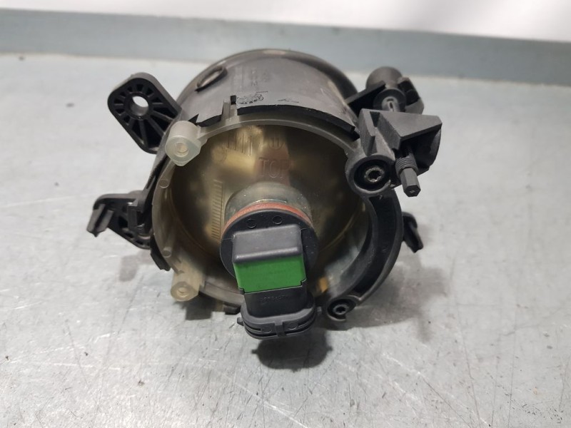 Recambio de faro antiniebla izquierdo para mercedes-benz clase b (w245) 180 cdi (245.207) referencia OEM IAM A2518200756  