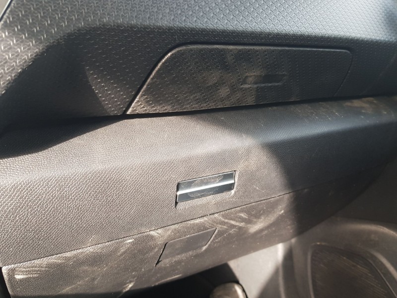 Recambio de guantera para citroën c4 iii (ba_, bb_, bc_) 1.5 bluehdi 130 (bbyhzb) referencia OEM IAM 98335496ZD SUPERIOR 