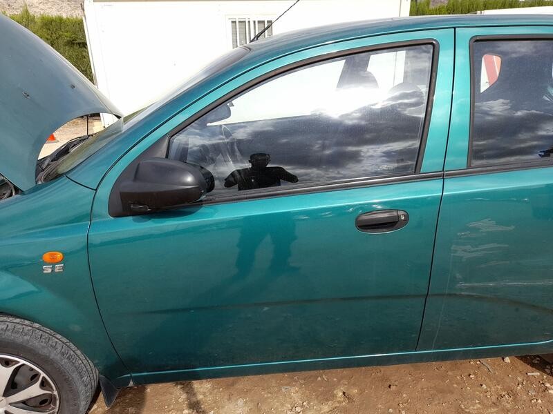 Recambio de puerta delantera izquierda para daewoo kalos (klas) 1.4 referencia OEM IAM 96897359  